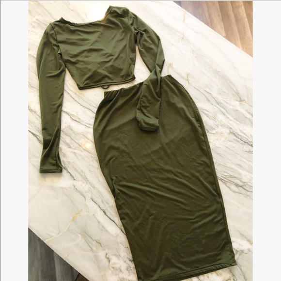 Dresses & Skirts - Olive Crop & Pencil Skirt Bundle